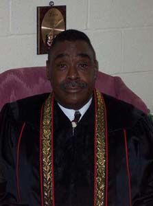 2009 Pastor Gordon 003