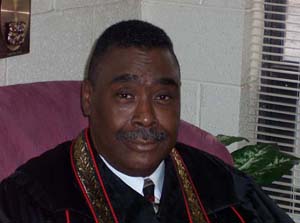 2009 Pastor Gordon 005